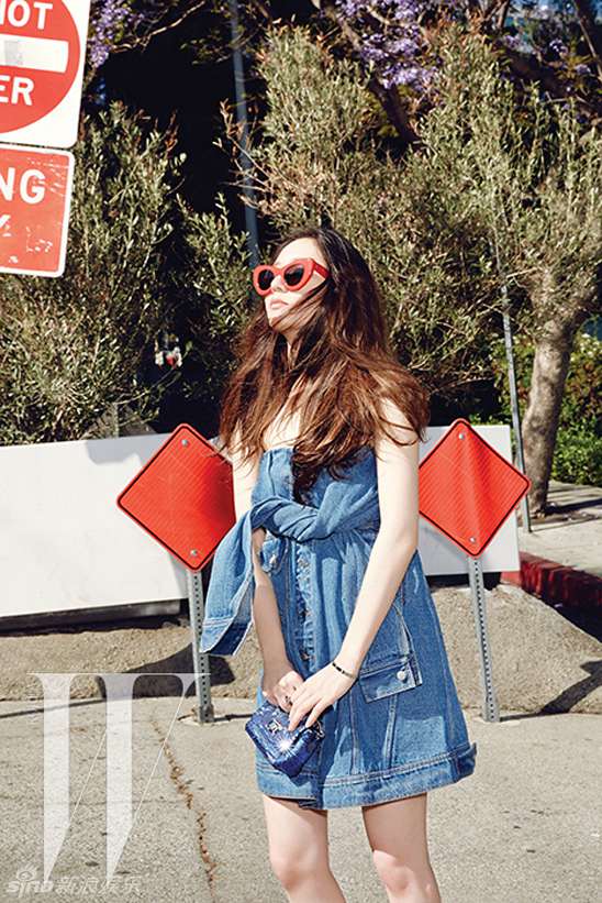 Jessica y Krysta posan para la revista  7