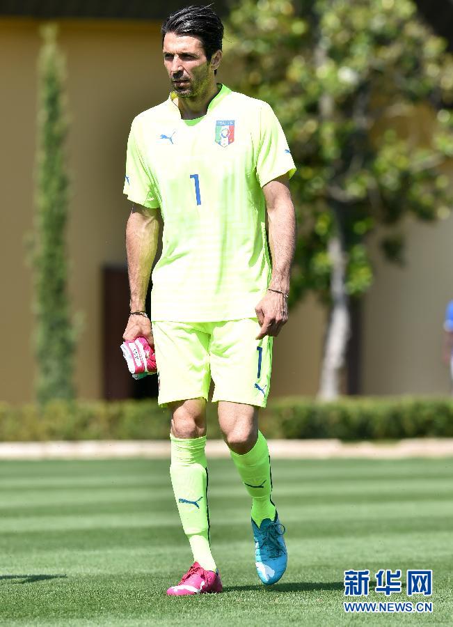 Imágenes de selección italiana para Mundial 2014