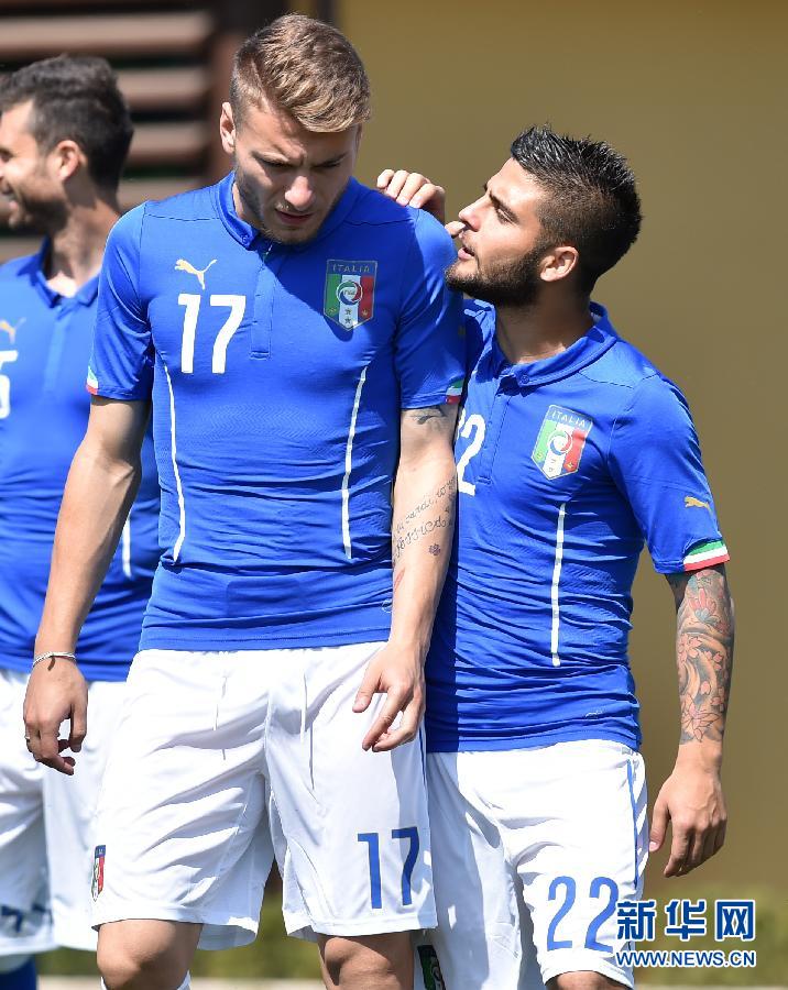 Imágenes de selección italiana para Mundial 2014