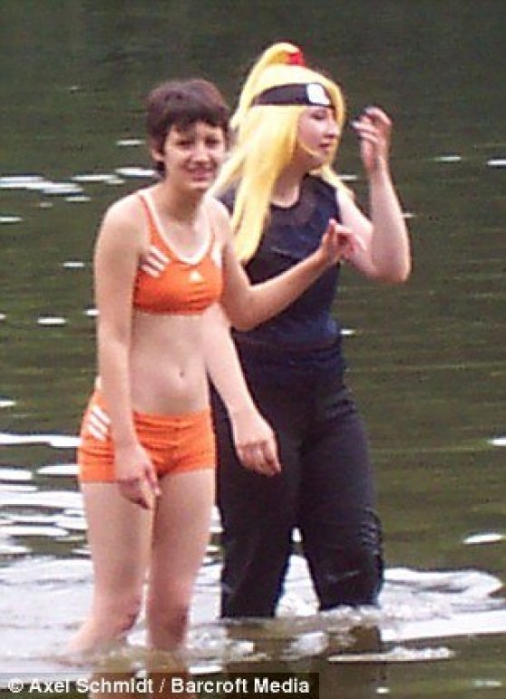 La cintura increíble de una mujer alemana  6