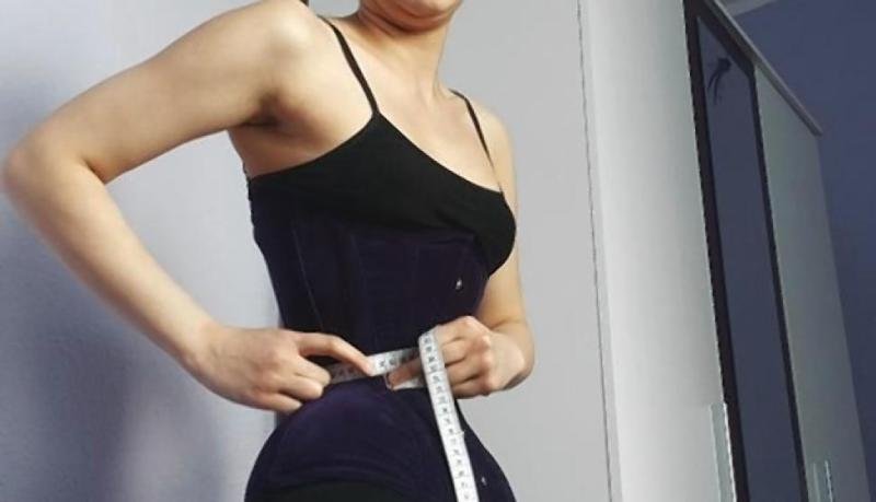 La cintura increíble de una mujer alemana  10