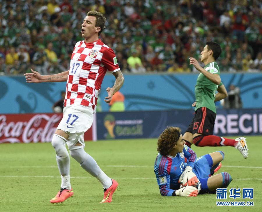 MUNDIAL 2014: México avanza con estallido tardío ante Croacia