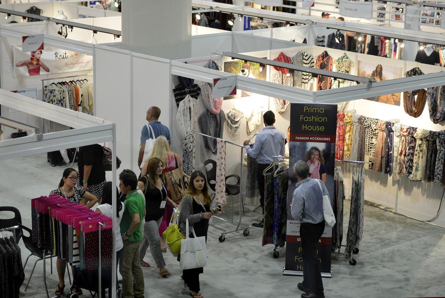 Feria del Textil y Moda de China atrae multitudes en Nueva York