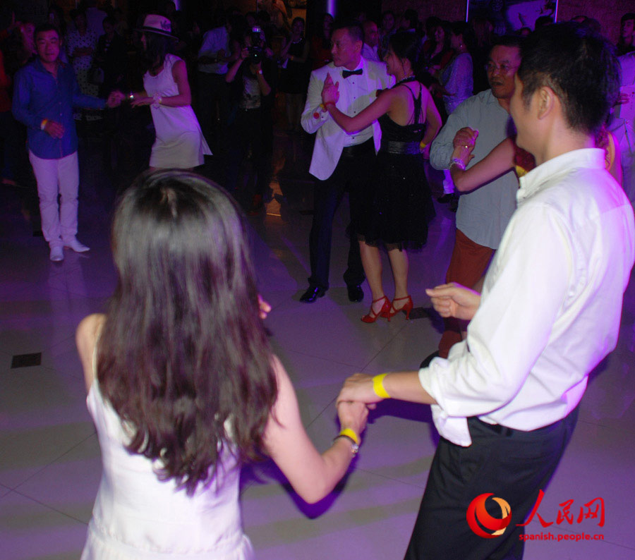 El Festival Internacional de Salsa tuvo como sede la Asociación de Diplomacia Pública de Pekín. (Foto: Yasef Ananda)
