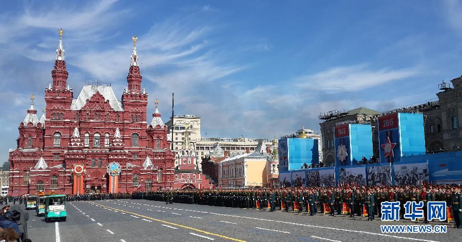 El desfile en la Plaza Roja, una muestra de la fuerza rusa frente a la presión europea