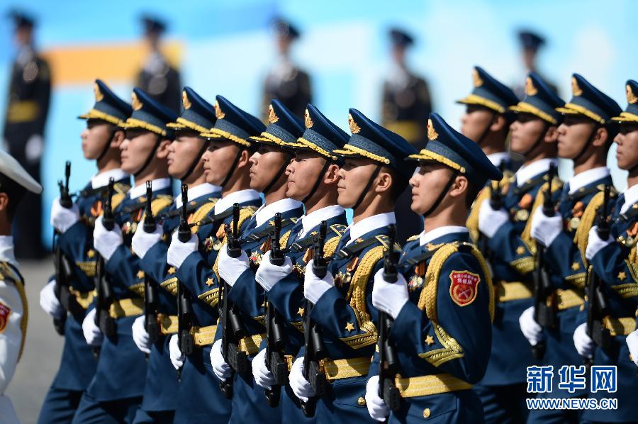 El desfile en la Plaza Roja, una muestra de la fuerza rusa frente a la presión europea