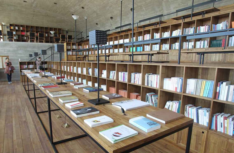 El interior de la biblioteca. 