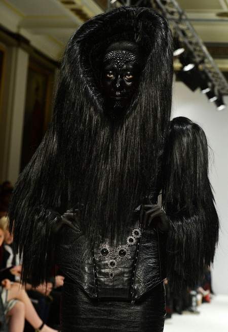 Enmascarados en desfiles de moda