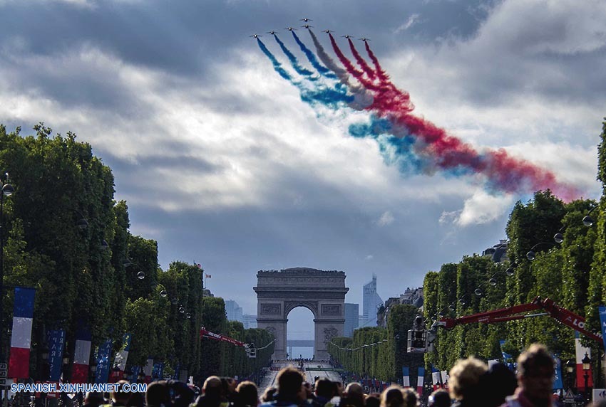 Inglés Froome gana por segunda ocasión Tour de Francia 3