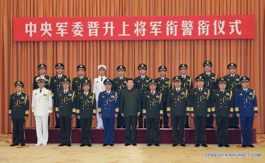 China promueve a 10 oficiales al rango de general