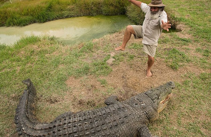 Robert Bredl, el jinete de cocodrilos y encantador de reptiles