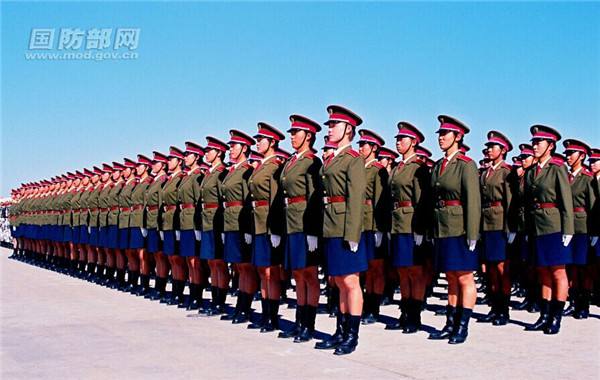 Soldadas chinas: las más bellas en los desfiles militares