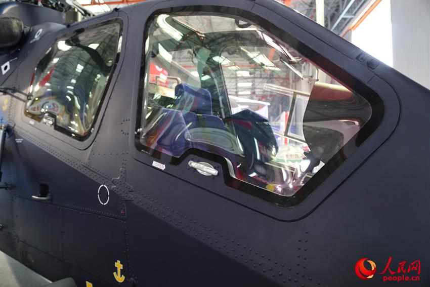 Exhiben el Helicóptero armado 19 E en la III Exposición de Helicópteros