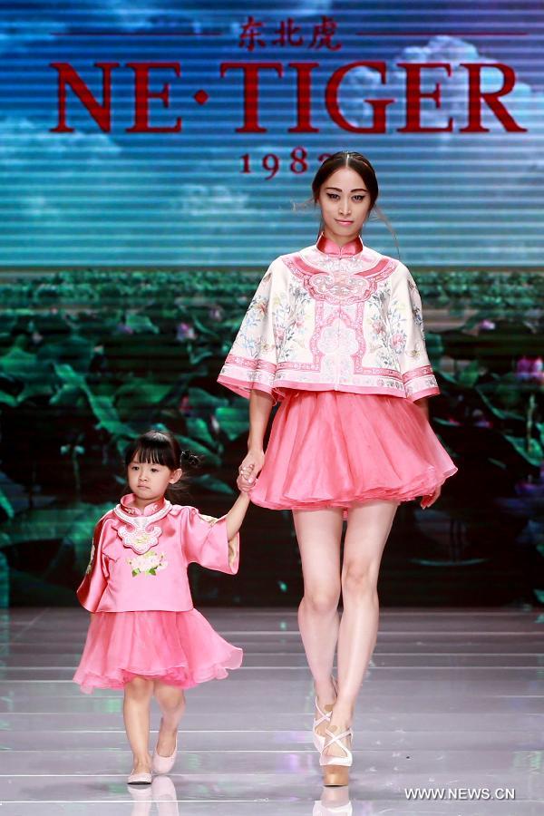 Comienza la Semana de la Moda de China en Pekín