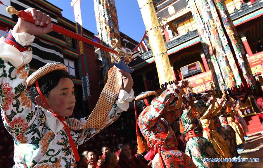 Tíbet conmemora el 20 aniversario de la entronización de Panchen Lama