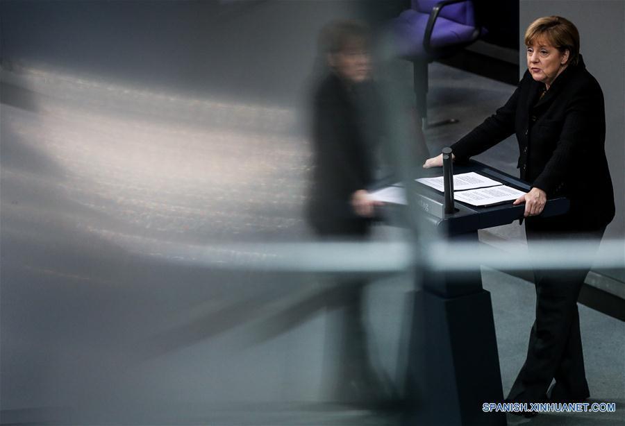 Merkel apoya planes de UE para fortalecer protección fronteriza