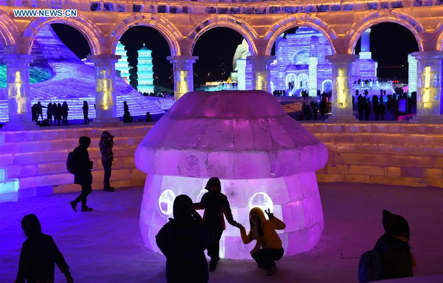 Inauguran el Festival Internacional de Hielo y Nieve de Harbin