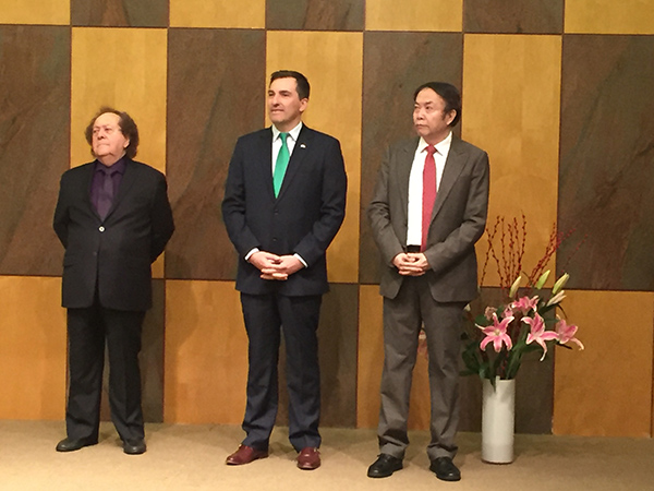 Regresa a China el maestro uruguayo José Serebrier