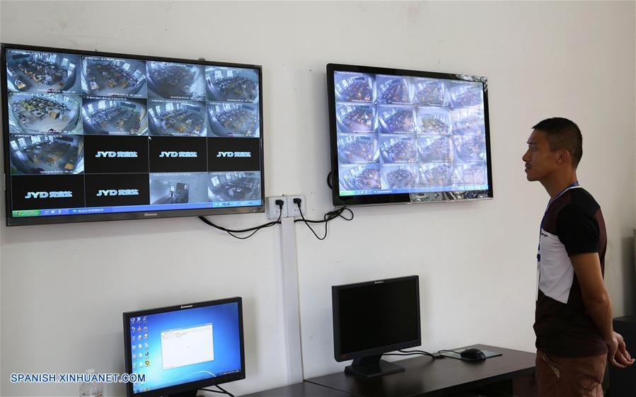 Liuzhou, Guangxi (Xinhua/Long Tao)