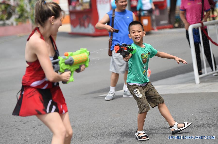 Presentaciones de samba en parque temático en Changchun
