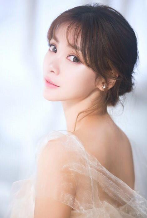 Las bellas mujeres asiáticas en los ojos de los extranjeros