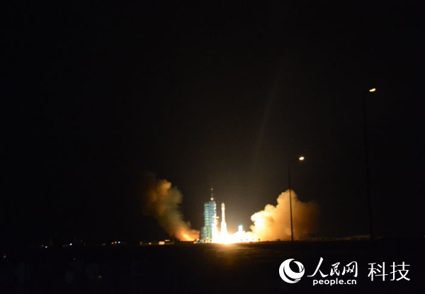 China lanza al espacio a laboratorio Tiangong-2