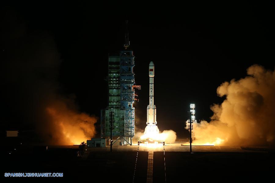 China lanza al espacio a laboratorio Tiangong-2