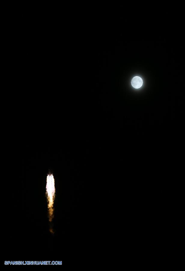 China lanza al espacio a laboratorio Tiangong-2