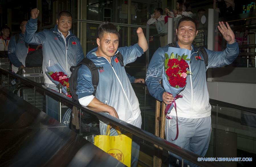 Medallas de oro chinas en Paralímpicos, reflejo de victorias de discapacitados en el país