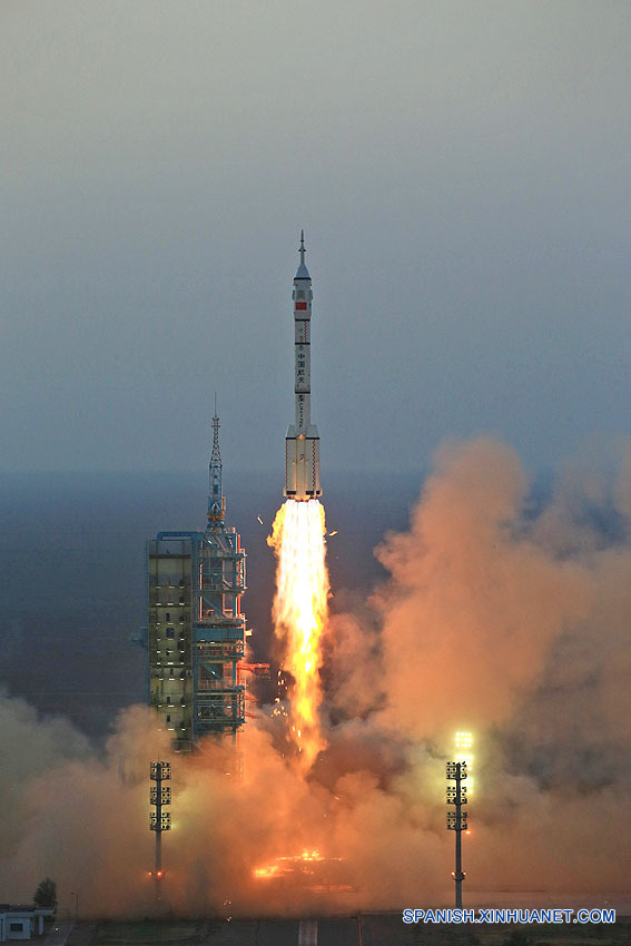 Despega nave espacial tripulada Shenzhou-11