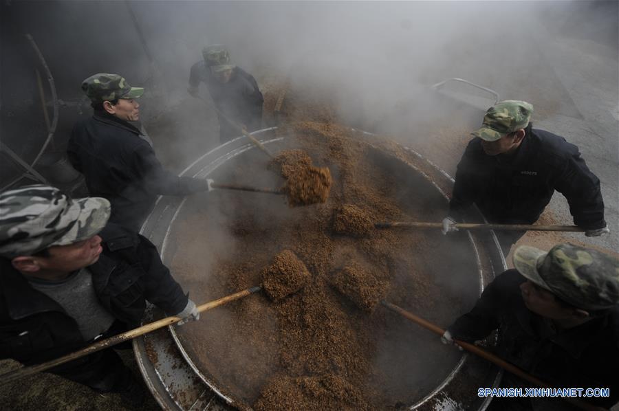 Empresas de licor en Fengning entran a temporada atareada