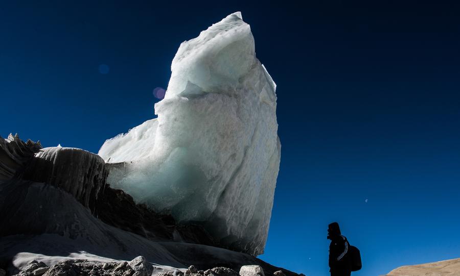 La belleza del glaciar Gangbu en el Tibet