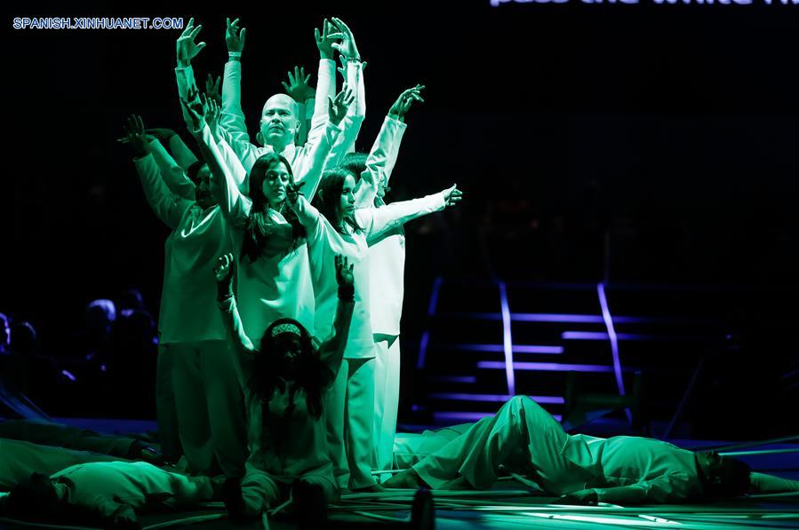 Santos pide unión durante instalación de Cumbre Mundial de Premios Nobel de la Paz