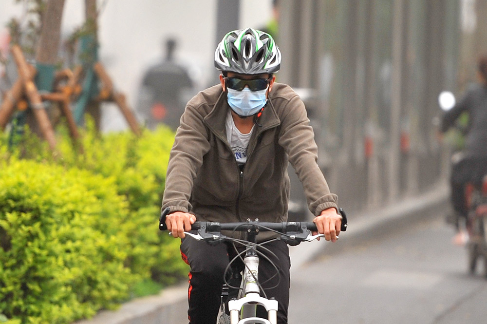 Beijing emite alerta azul por tormenta de arena