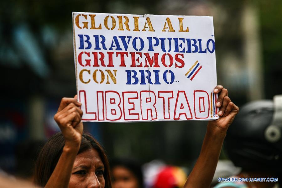 Presidente venezolano responsabiliza a diputado por violencia en protestas