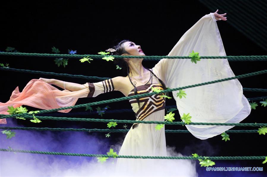 La danza "Huang Daopo" en el Gran Teatro de Liaoning en Shenyang