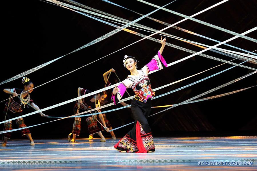 La danza "Huang Daopo" en el Gran Teatro de Liaoning en Shenyang