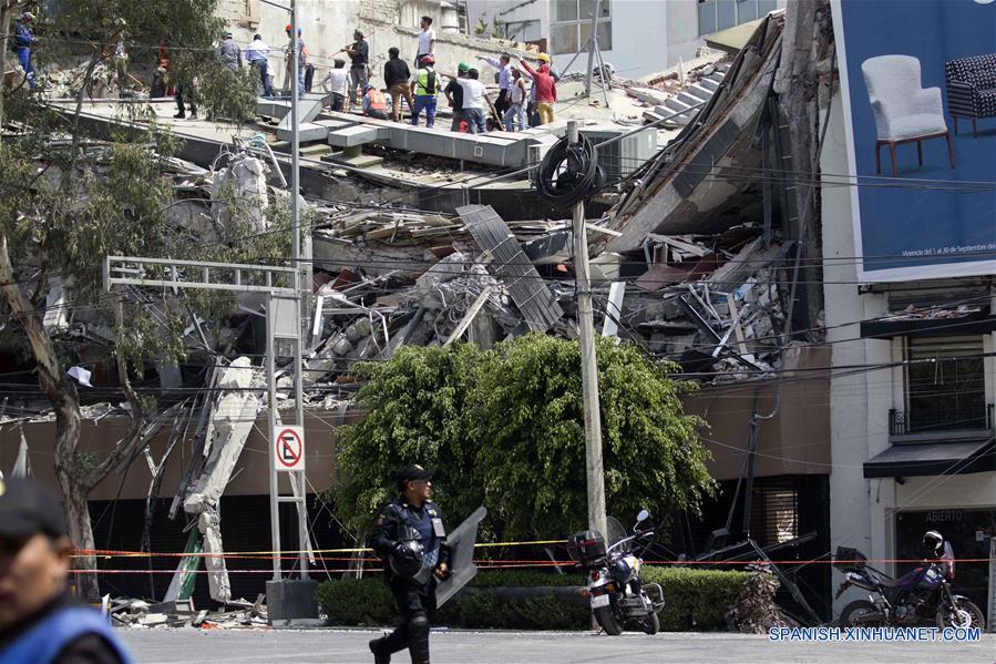 Suman 108 los muertos por terremoto en México
