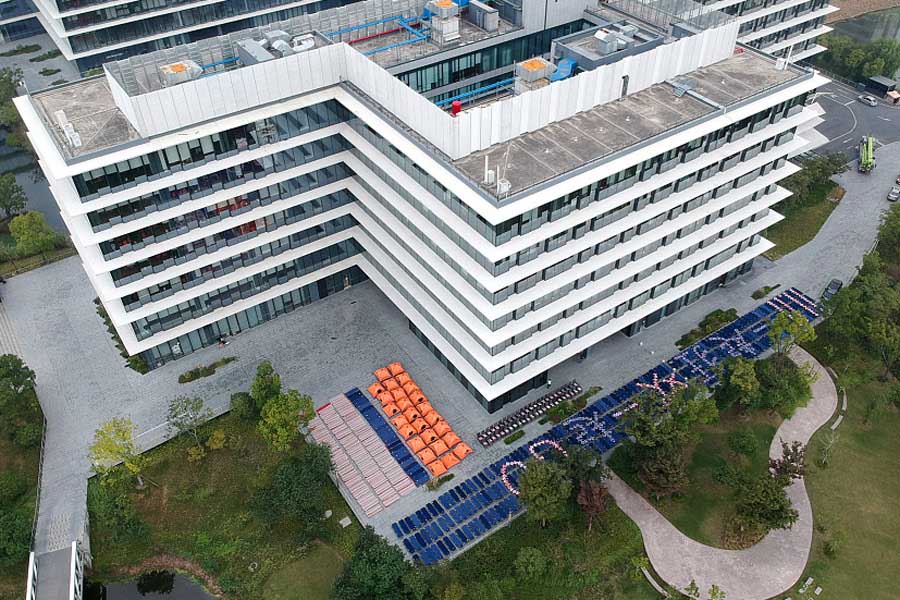 Campamento laboral del Festival de Compras 11-11 o Día del Soltero en la sede de Alibaba en Hangzhou, provincia de Zhejiang.31 de octubre del 2017. [Foto: VCG]