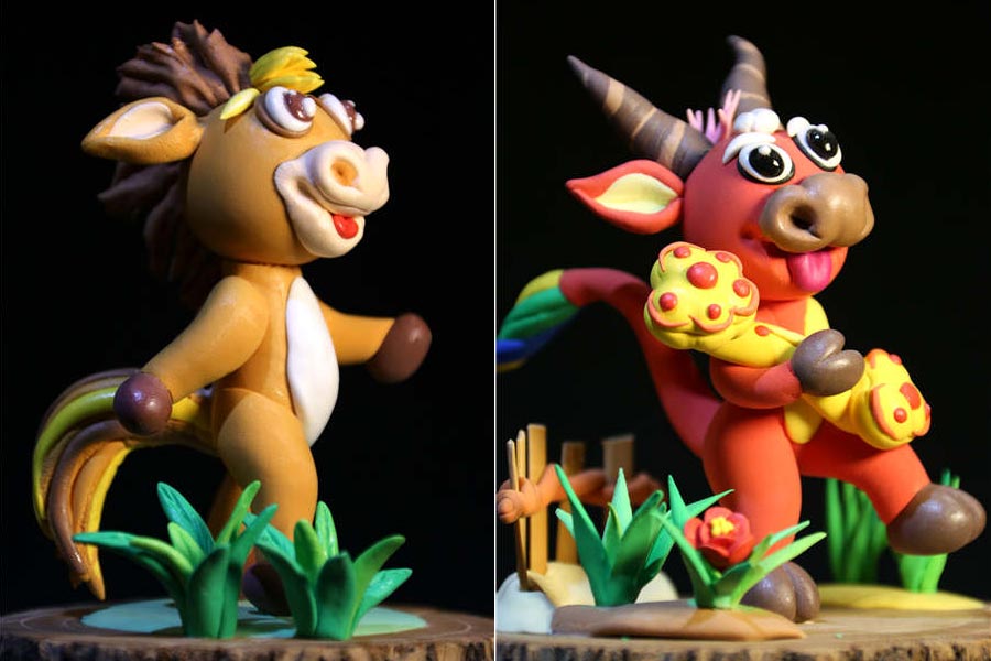 Escultura de masa que representa al caballo y al buey del zodiaco chino, creadas por Kan Zongqin en su taller de Zaozhuang, provincia de Shandong, 24 de diciembre del 2017. [Foto: Ji Zhe]