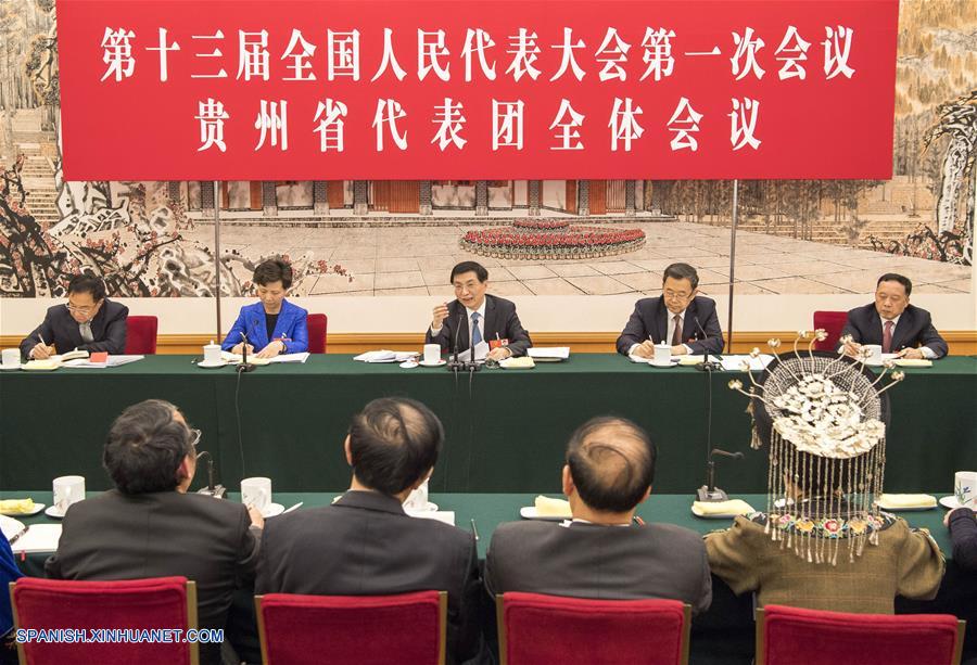 Líderes chinos se unen a legisladores nacionales en deliberaciones de panel