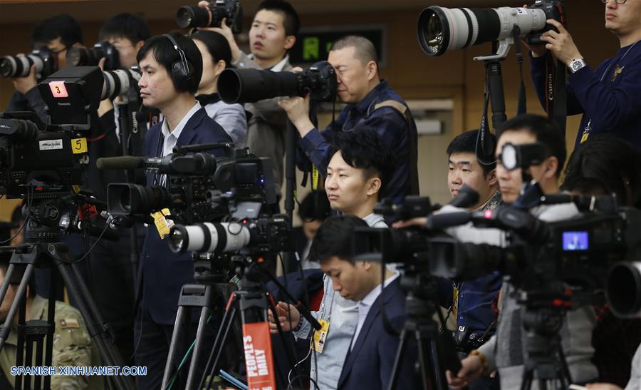 China posiblemente reducirá dependencia de apoyo amplio de capital para crecer, apunta gobernador de banco central