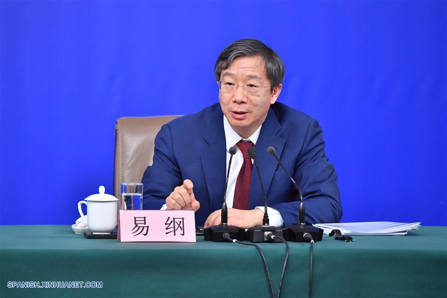 China posiblemente reducirá dependencia de apoyo amplio de capital para crecer, apunta gobernador de banco central