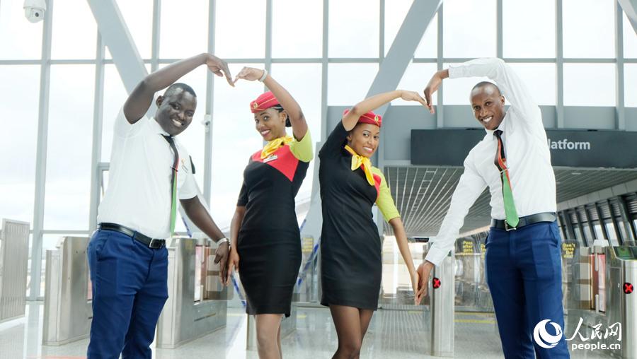 Galería: Tripulación de la línea ferroviaria Nairobi-Mombasa