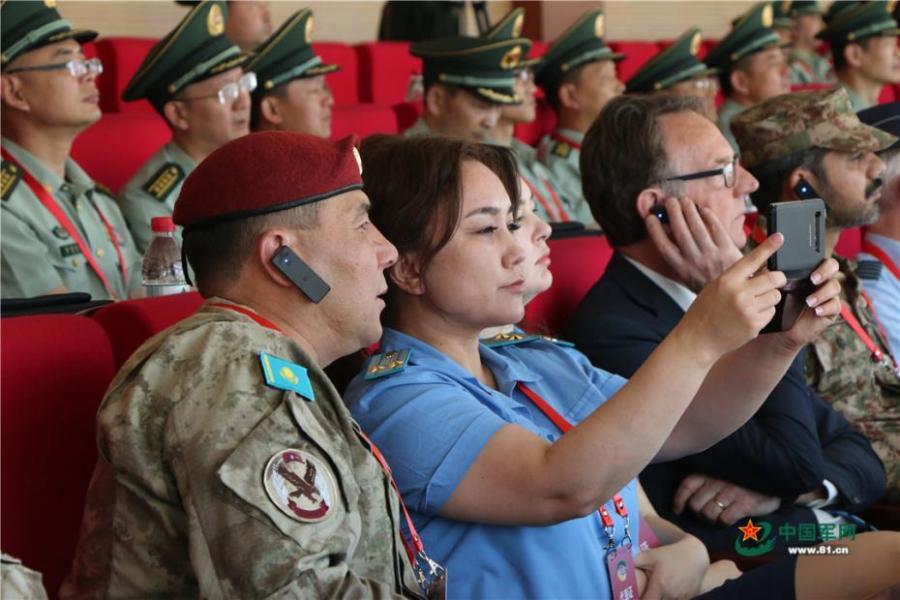 La policía especial china realiza demostraciones en el Foro Internacional Antiterrorista Gran Muralla 2018
