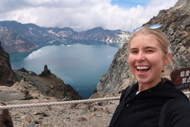 Amy Lyons visita Tianchi en Changbaishan