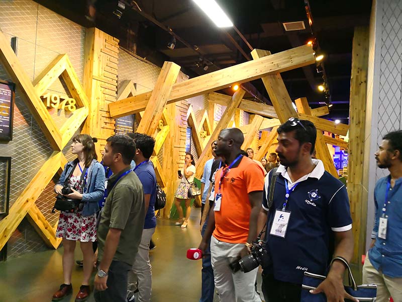 Comienza la actividad “Medios Extranjeros Visitan Liupanshui”