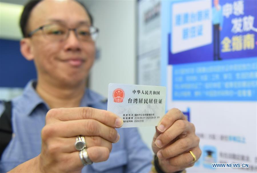 Otorgan permisos de residencia a taiwaneses que viven en China continental