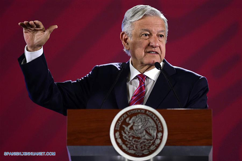 El presidente de México, Andrés Manuel López Obrador, habla en una rueda de prensa, en Palacio Nacional, en la Ciudad de México, capital de México, el 31 de julio de 2019. Las recientes cifras económicas de México, que revelan que el país esquivó una "recesión técnica", despejan miedos y las intenciones de generar desconfianza sobre el futuro, afirmó el miércoles, López Obrador. (Xinhua/Str)