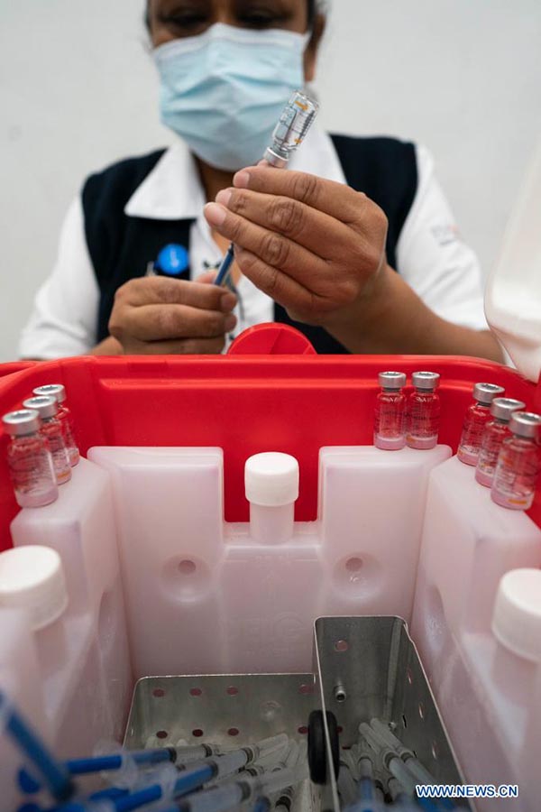 Vacunas chinas que salvan vidas en Ecatepec, México